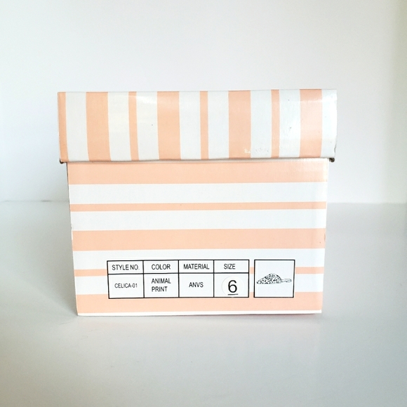 Leopard Print Mules Slip Ons - Picture 12 of 13